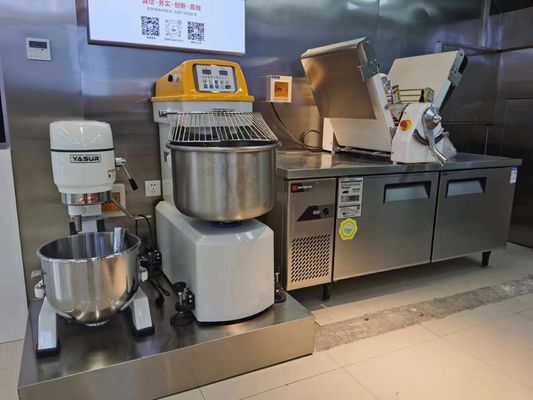 55 digitale Steuerung der Pfund-gewundene Knetmaschine-Doppelgeschwindigkeits-2.2kw für Brot-Gebäck und Pizza