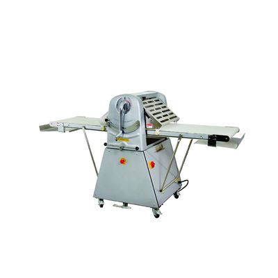 0.3-50mm Hörnchen-Teig Sheeter-Maschinen-europäische Art-Butterautomatische Teig-Rolle